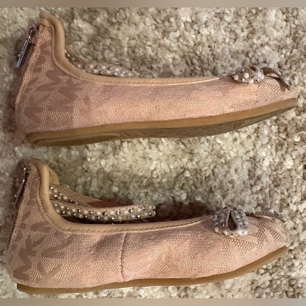 3/$15 Michael Kors Baby Kids Dress Shoes in Pink with Pearls